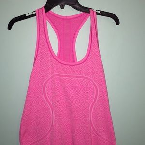 Lululemon swiftly tech tank//heathered raspberry